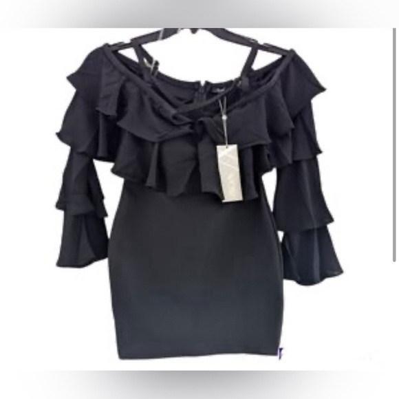 NWT medium wow couture mini dress flapper off shoulder - Picture 1 of 3